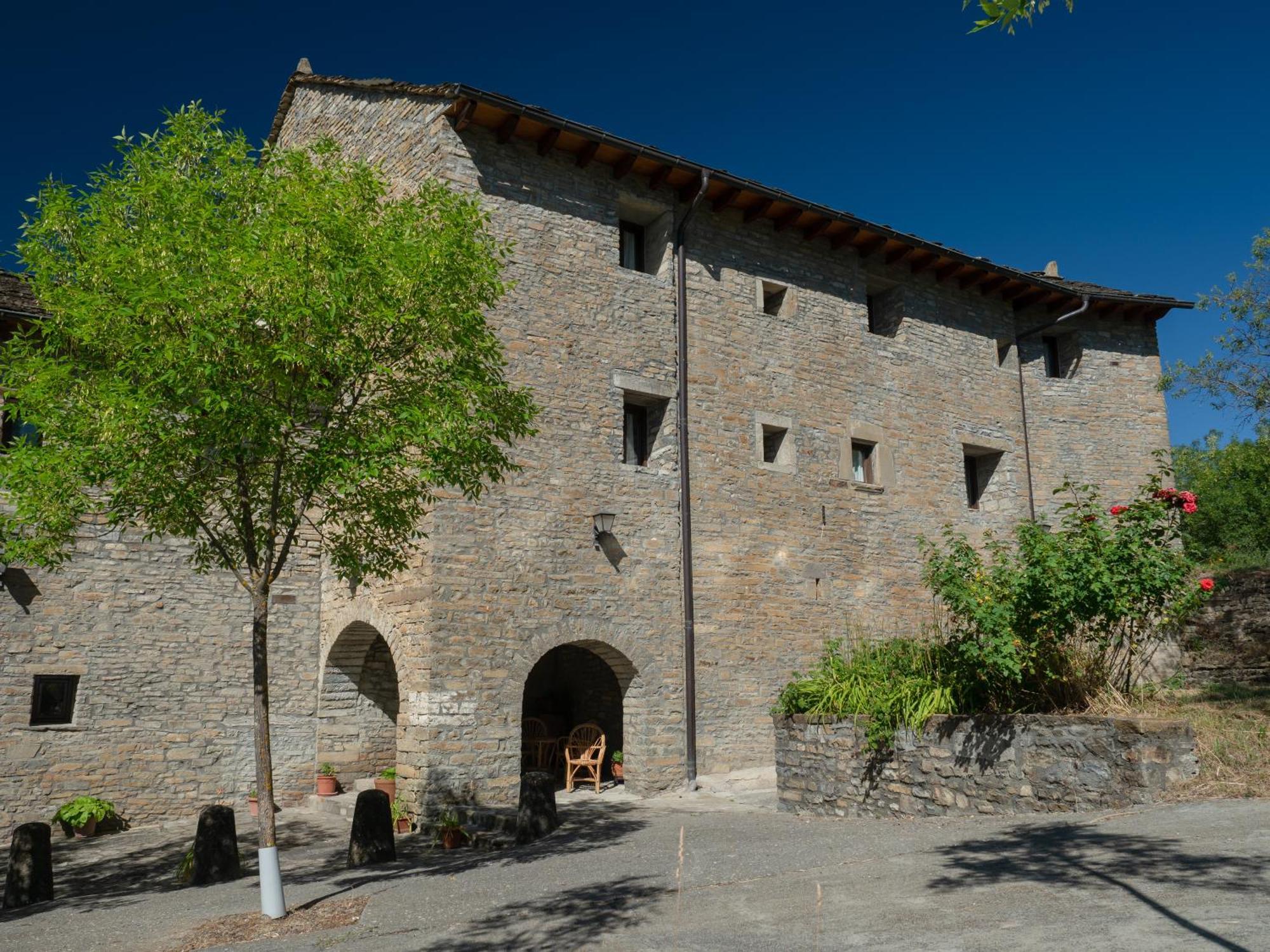Casa Cambra Guest House Ainsa Exterior photo